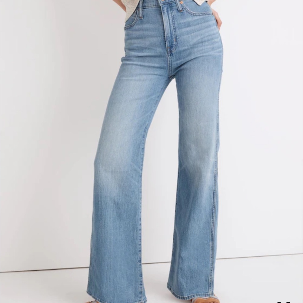 EUC Madewell 11” High Rise Flare Jeans